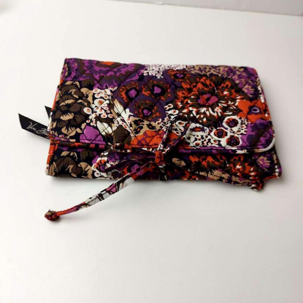 Vera Bradley Ladies Makeup Bag Colorful Floral Organizer Bag Purple Black purse